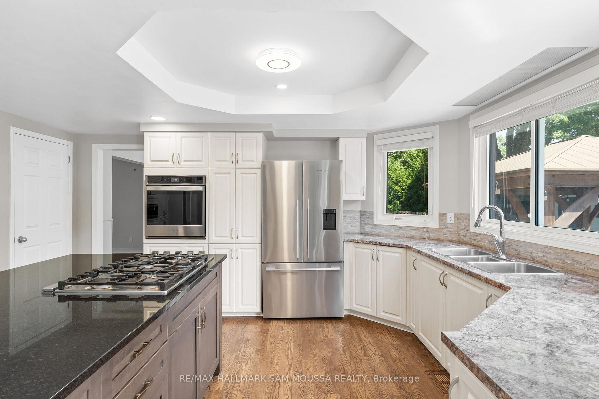 Photo 5 of 97 Thare Crescent, Ottawa, Barrhaven - Knollsbrook — HOMEH