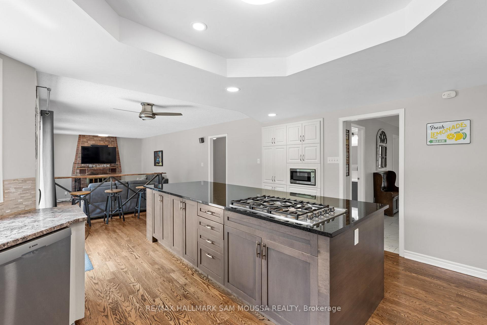 Photo 11 of 97 Thare Crescent, Ottawa, Barrhaven - Knollsbrook — HOMEH