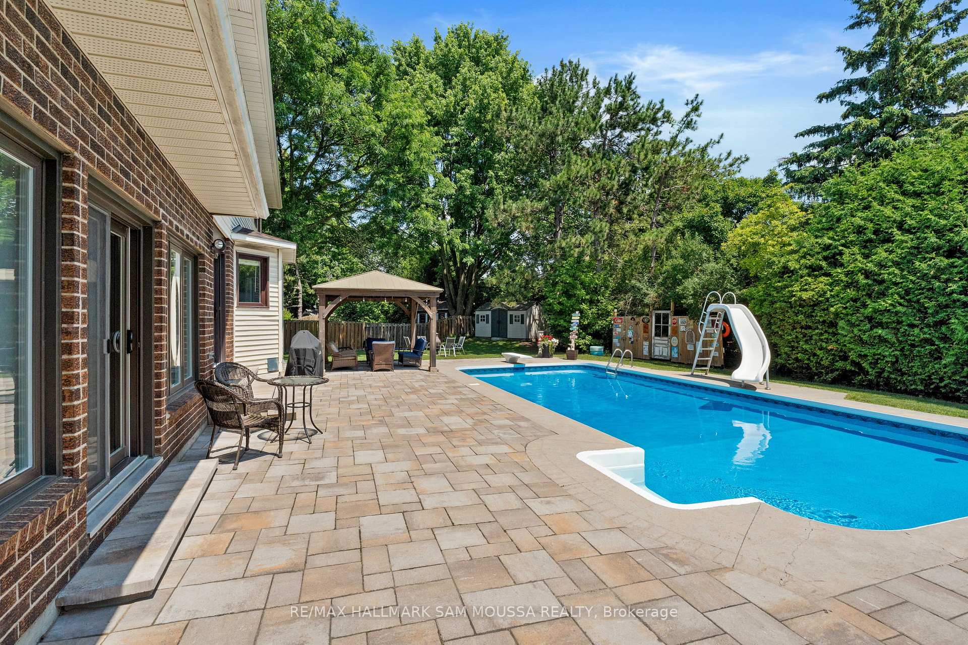 Photo 39 of 97 Thare Crescent, Ottawa, Barrhaven - Knollsbrook — HOMEH