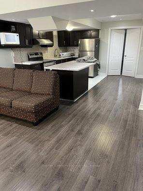 Photo 3 of 4 Arrowpoint Drive, Brampton, Credit Valley — HOMEH