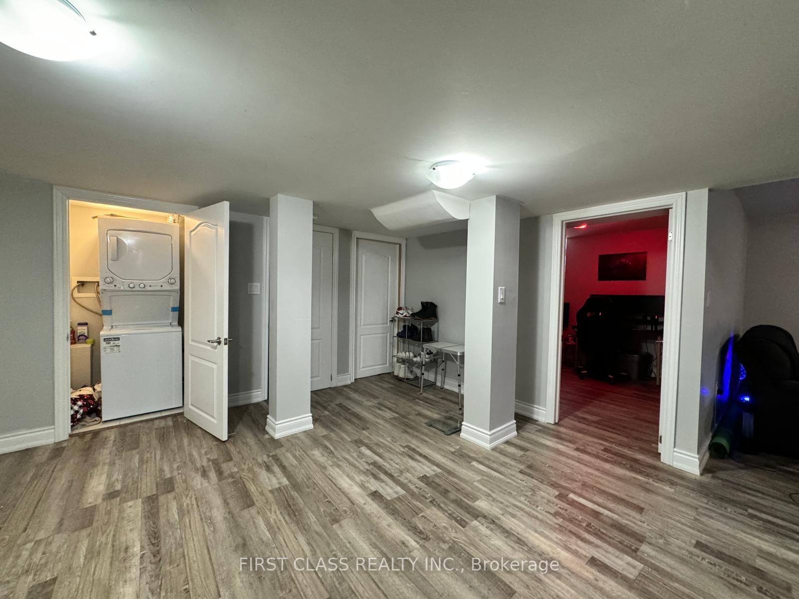 Photo 10 of 36 Dovergreen Drive, Brampton, Fletcher's Meadow — HOMEH