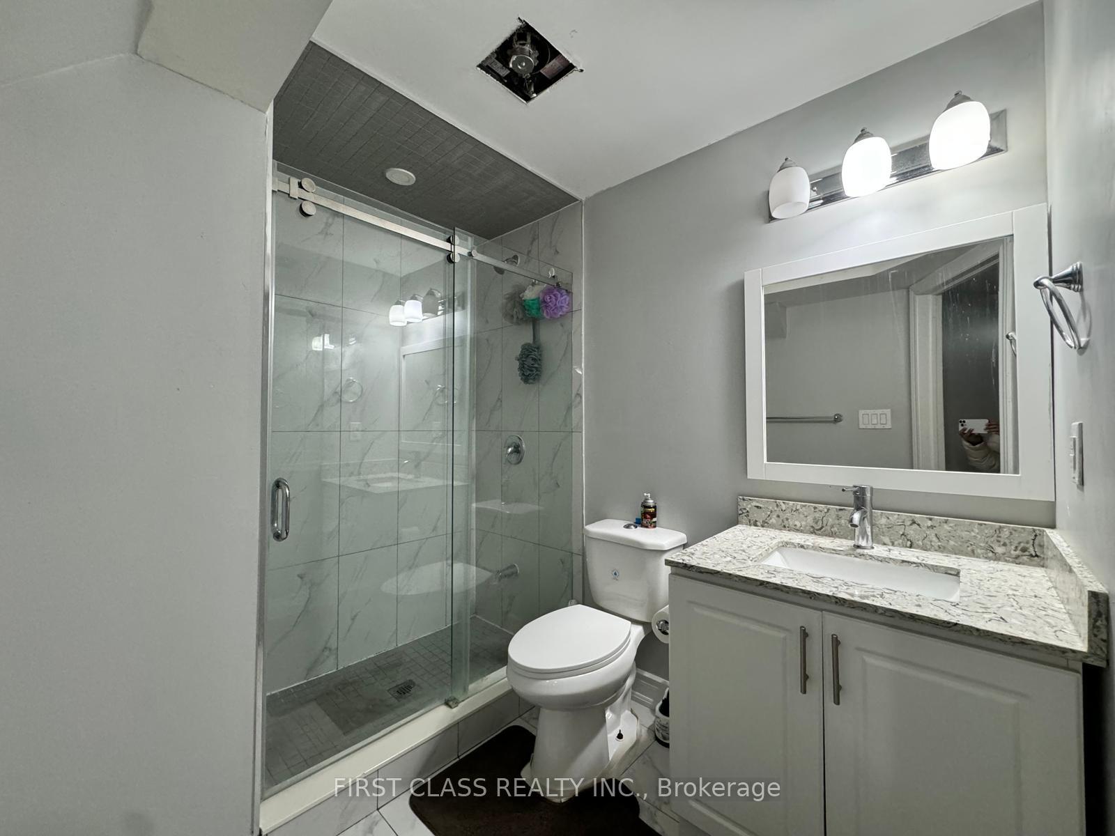 Photo 13 of 36 Dovergreen Drive, Brampton, Fletcher's Meadow — HOMEH