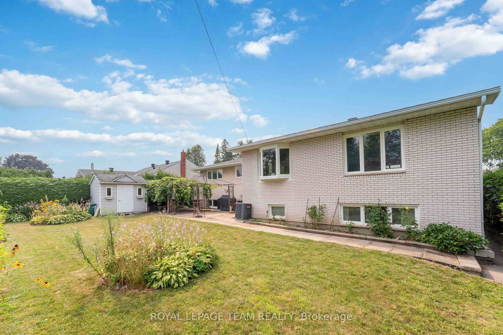 Photo 27 of 8 Oakwood Avenue, Ottawa, City View/Skyline/Fisher Heights/Parkwood Hills — HOMEH