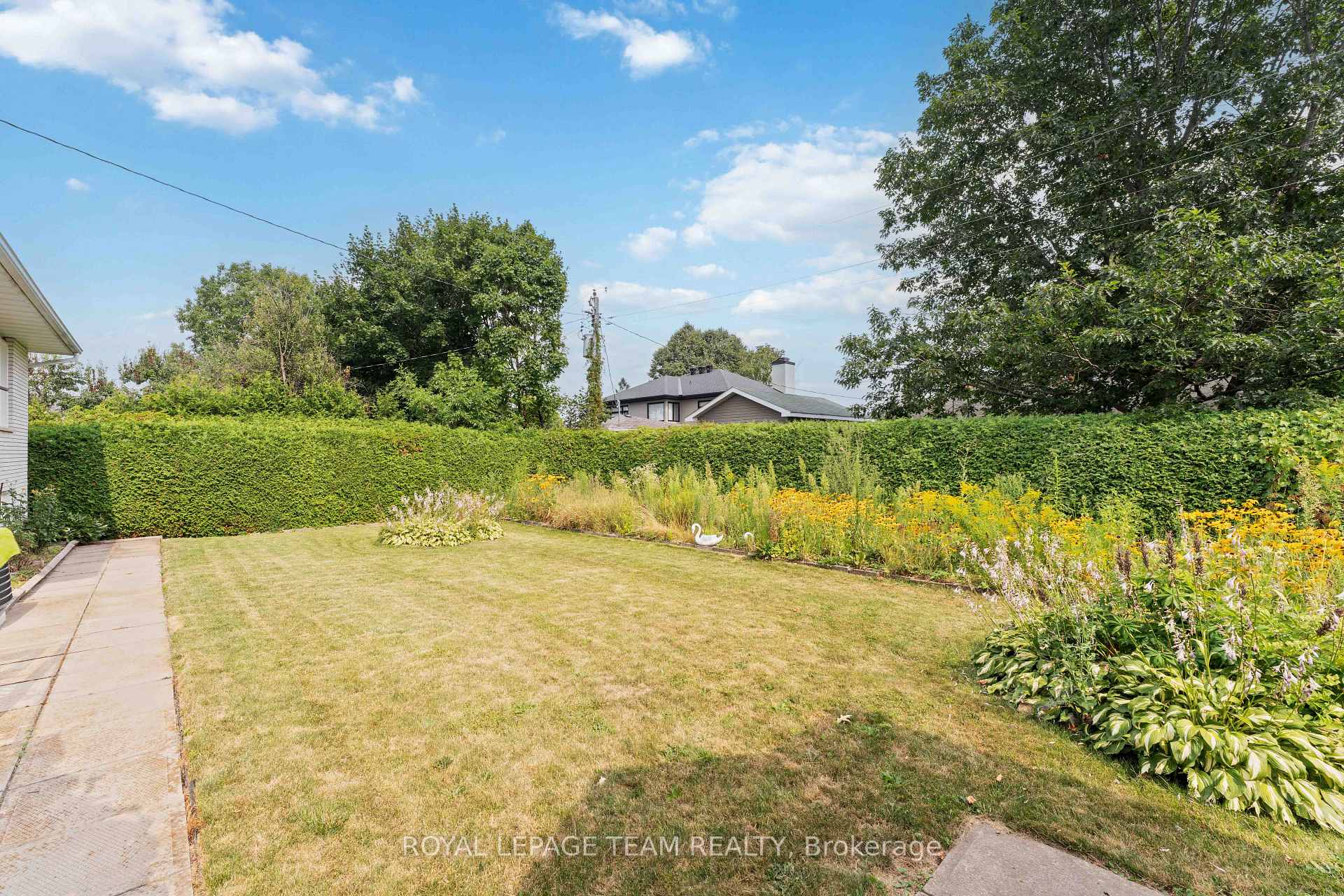 Photo 28 of 8 Oakwood Avenue, Ottawa, City View/Skyline/Fisher Heights/Parkwood Hills — HOMEH