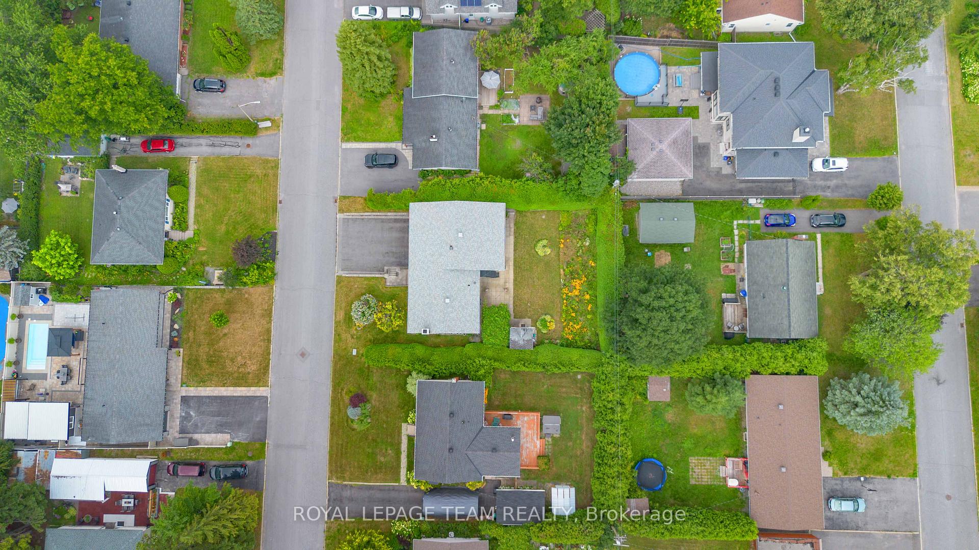 Photo 31 of 8 Oakwood Avenue, Ottawa, City View/Skyline/Fisher Heights/Parkwood Hills — HOMEH