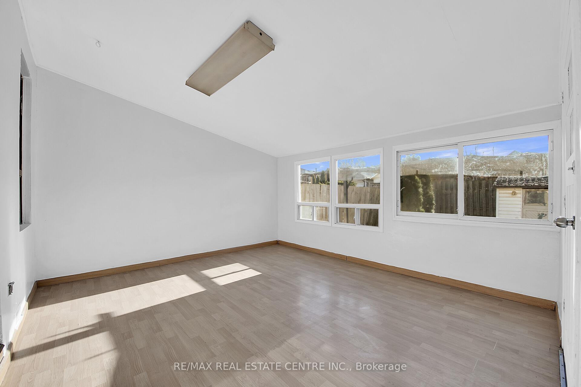 Photo 19 of 20 Keith Street, Hamilton, Industrial Sector — HOMEH