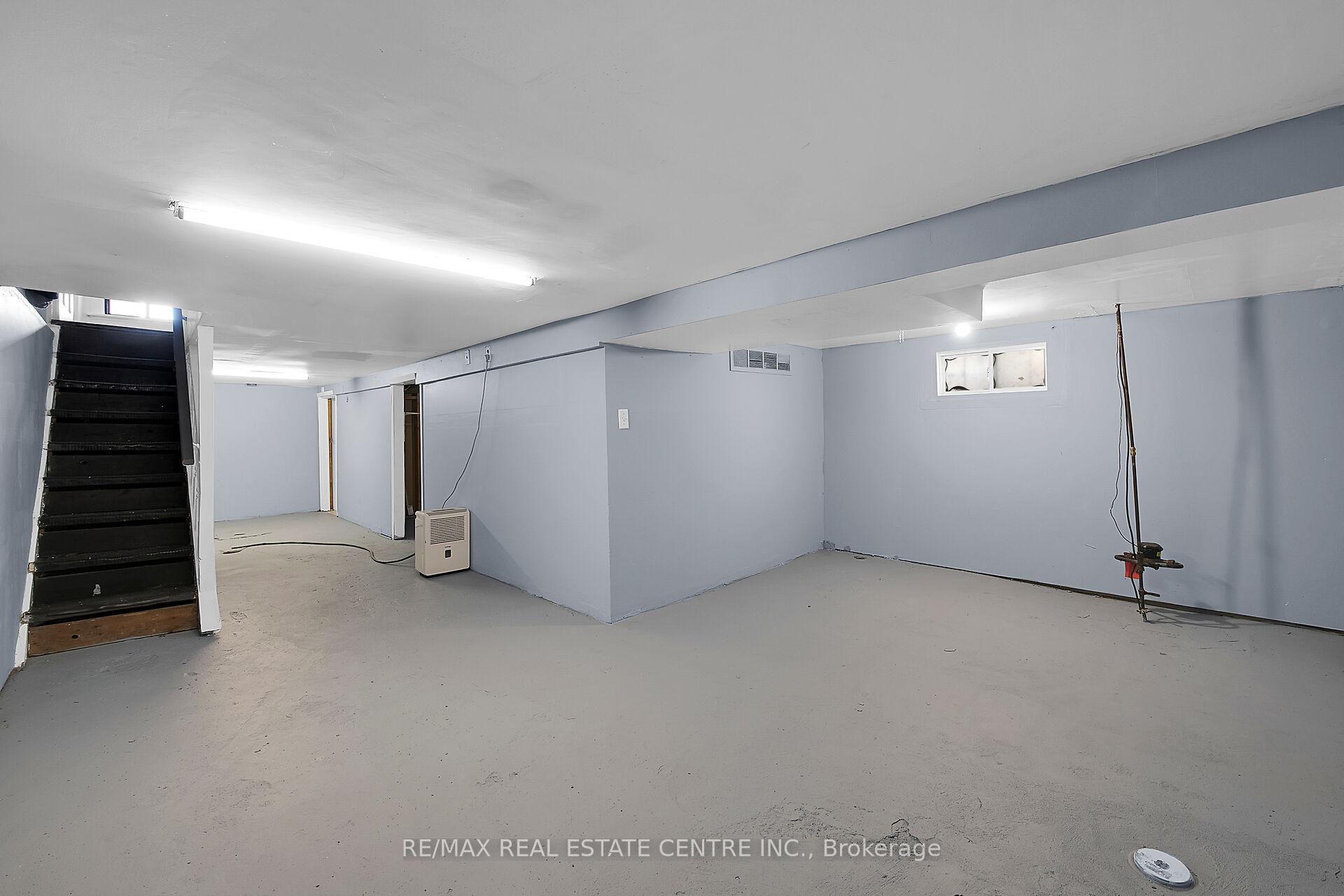 Photo 32 of 20 Keith Street, Hamilton, Industrial Sector — HOMEH