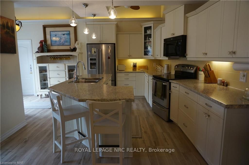 Photo 9 of 62 Cecil Street, St. Catharines, Lakeport — HOMEH