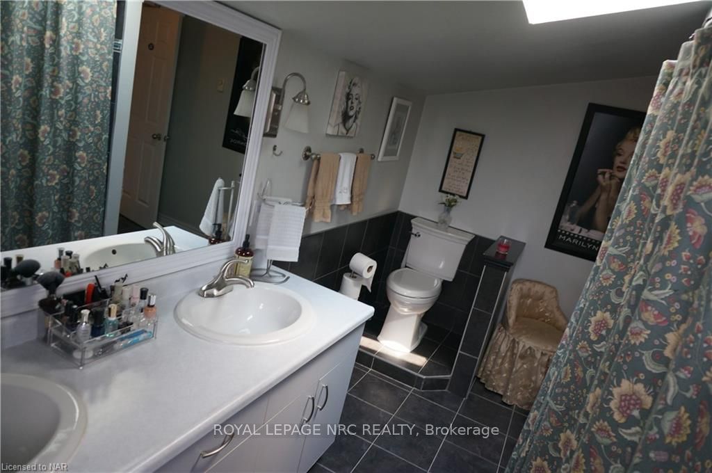 Photo 21 of 62 Cecil Street, St. Catharines, Lakeport — HOMEH