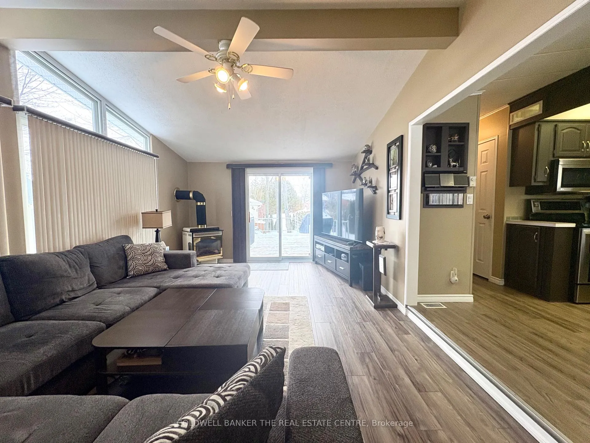 Photo 5 of 70 Topaz Street, Wasaga Beach — HOMEH