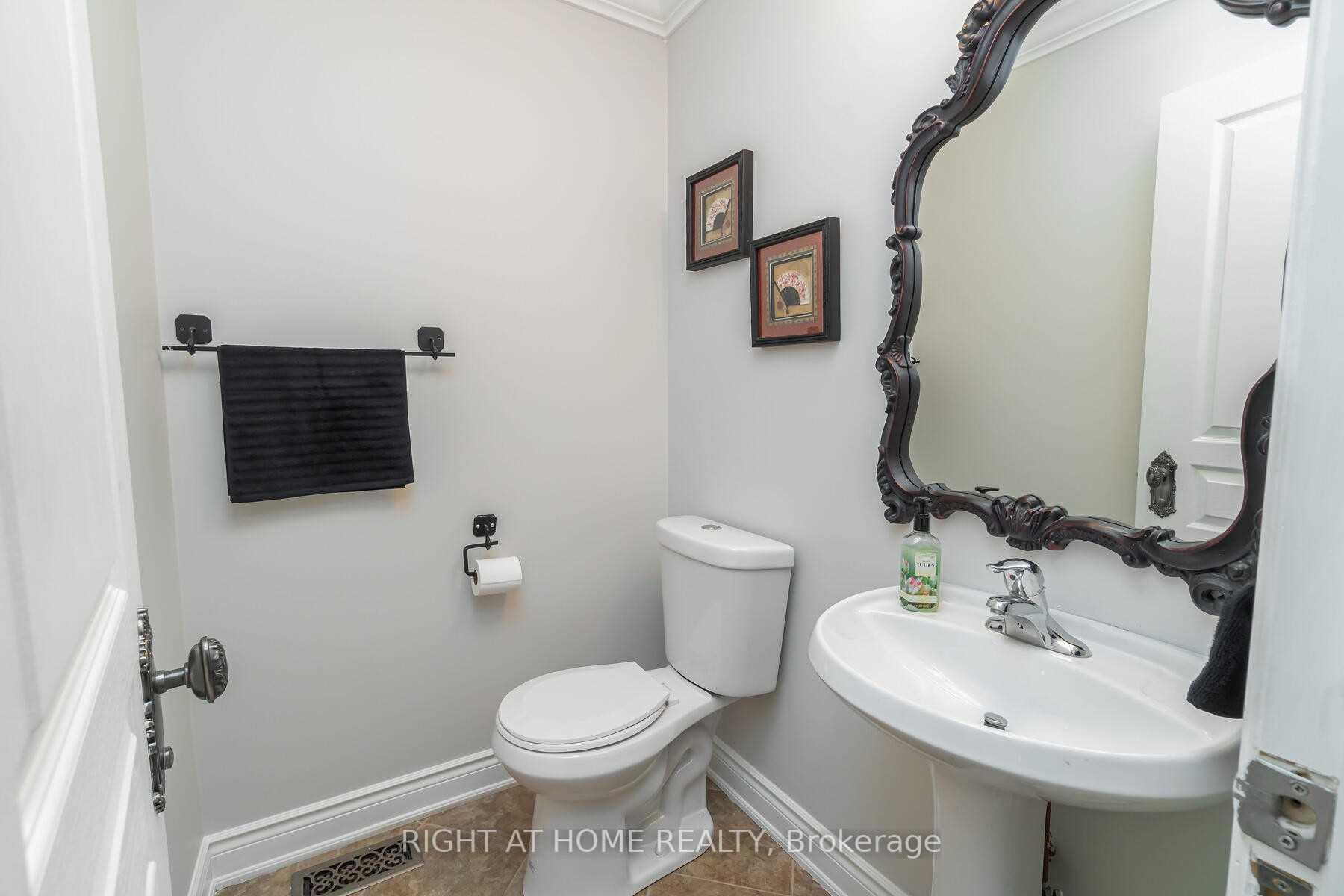 Photo 14 of 44 Echoridge Drive, Brampton, Northwest Brampton — HOMEH