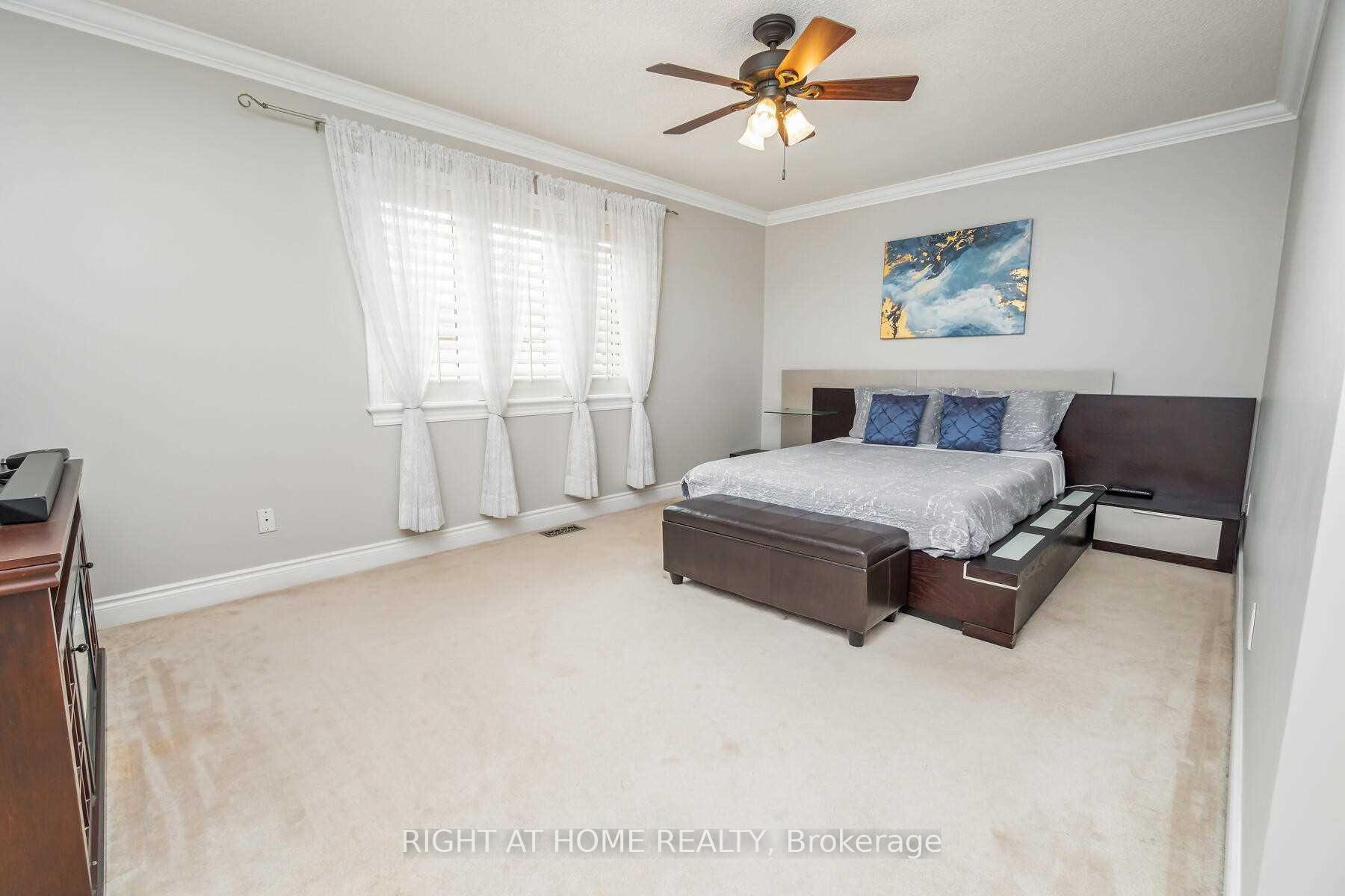 Photo 17 of 44 Echoridge Drive, Brampton, Northwest Brampton — HOMEH
