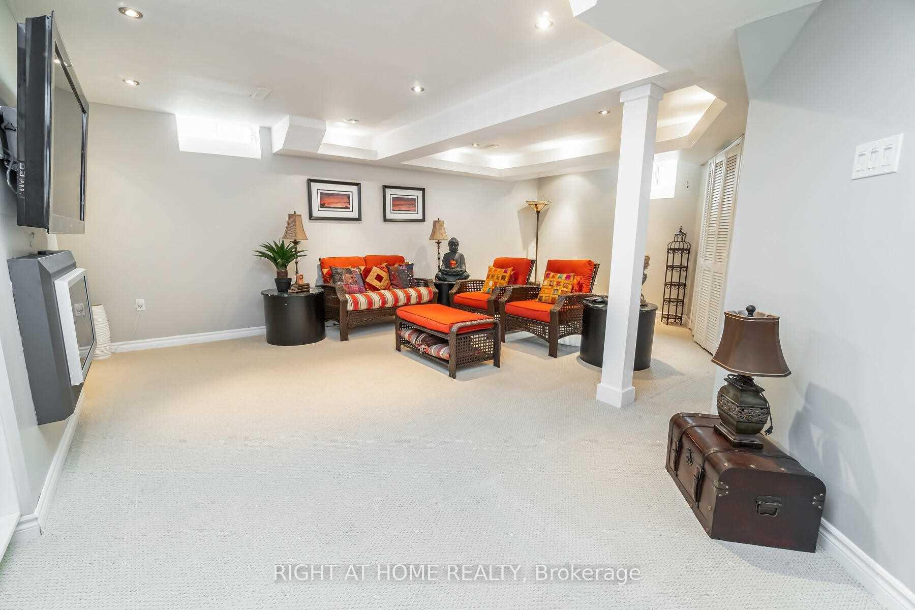 Photo 26 of 44 Echoridge Drive, Brampton, Northwest Brampton — HOMEH