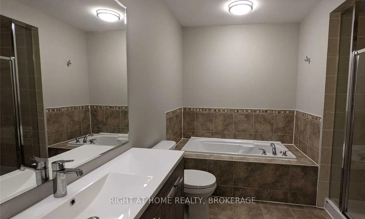 Photo 15 of 104 Bonnie Braes Drive, Brampton, Credit Valley — HOMEH