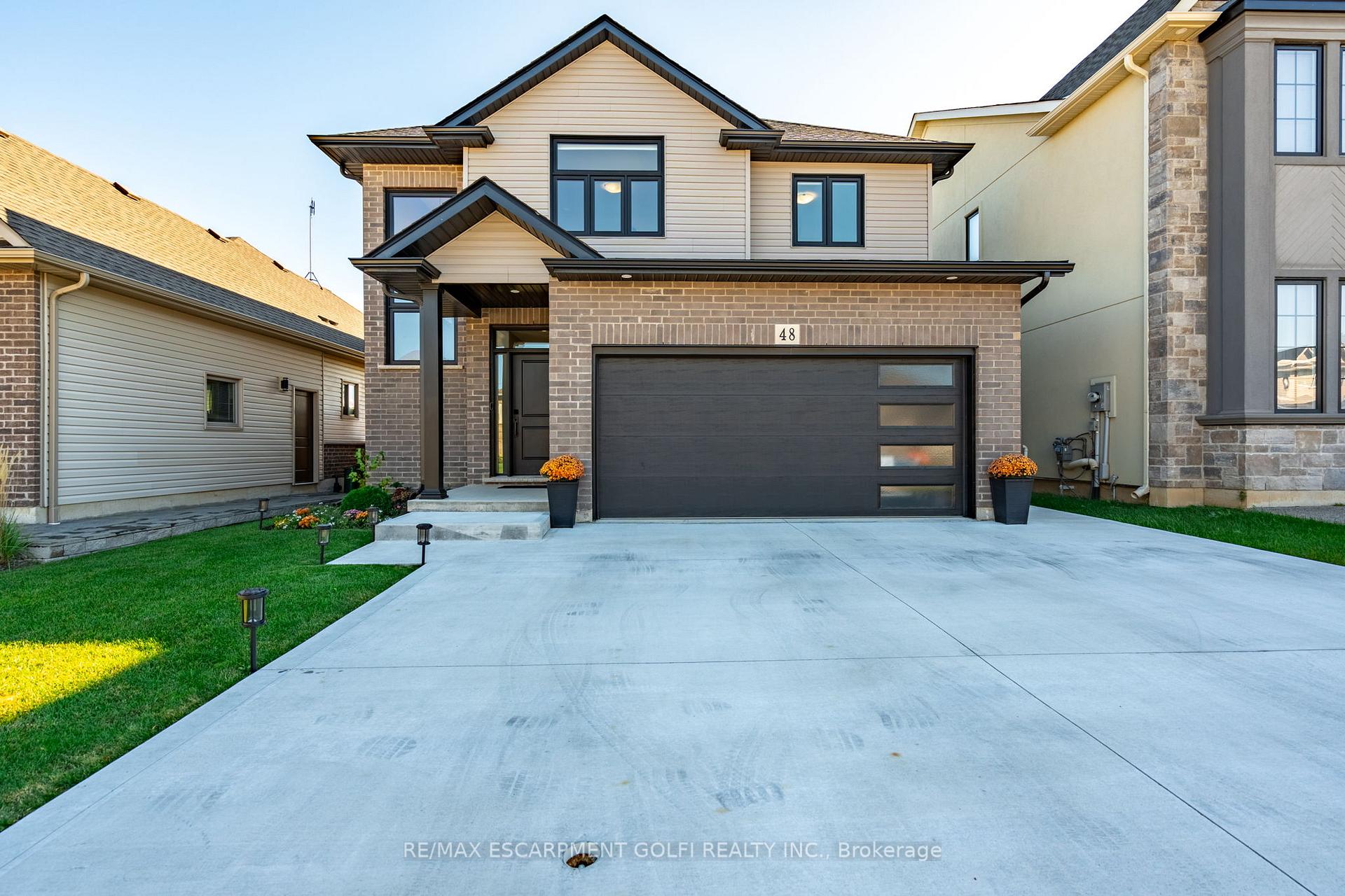 Photo 1 of 48 Berkshire Drive, St. Catharines, Carlton/Bunting — HOMEH