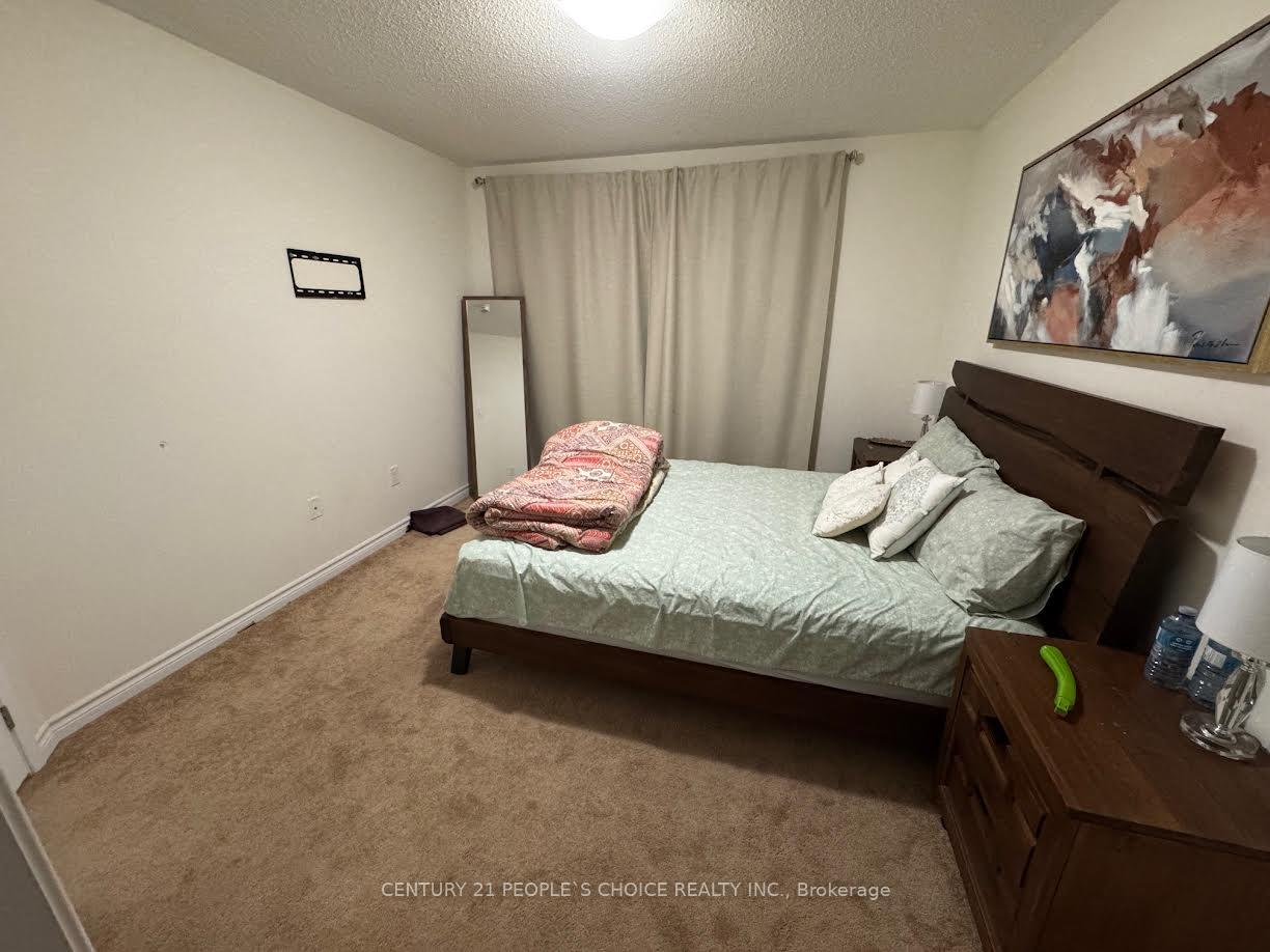 Photo 7 of 74 Quillberry Close, Brampton, Northwest Brampton — HOMEH