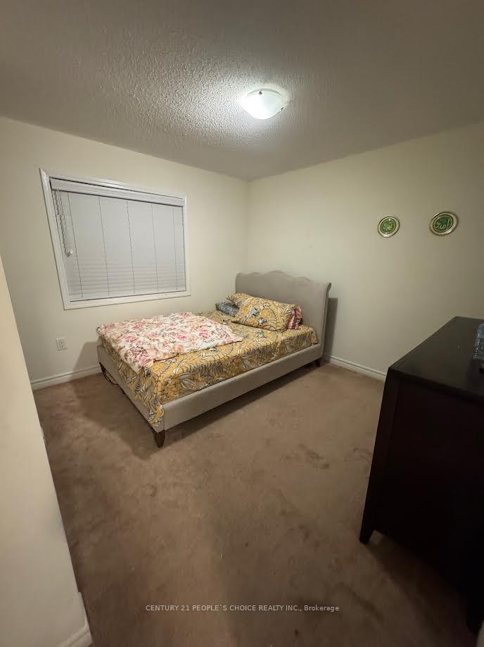 Photo 11 of 74 Quillberry Close, Brampton, Northwest Brampton — HOMEH