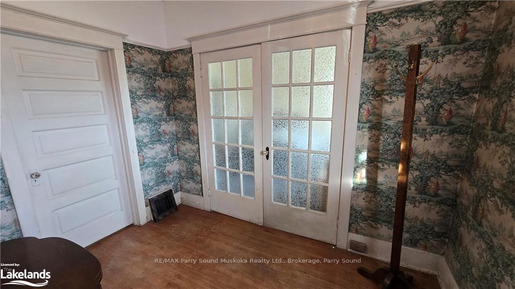 Photo 13 of 155 Huston St Street, Burk's Falls — HOMEH
