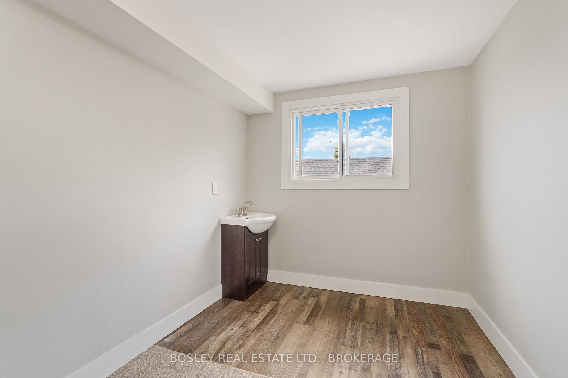 Photo 22 of 13 Herrick Avenue, St. Catharines, E. Chester — HOMEH