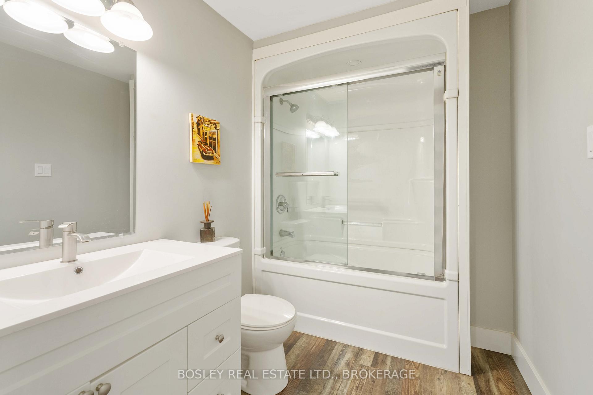 Photo 28 of 13 Herrick Avenue, St. Catharines, E. Chester — HOMEH