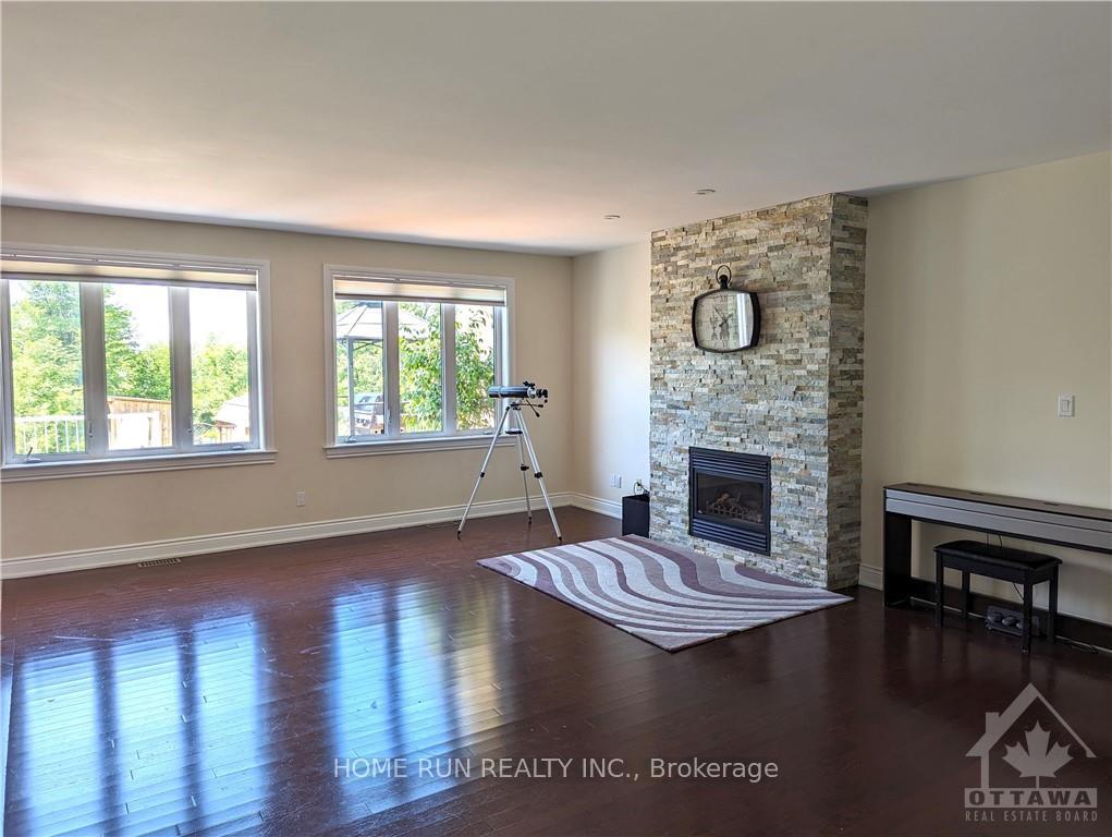 Photo 6 of 153 Kerry Hill Crescent, Ottawa, Dunrobin Shores — HOMEH
