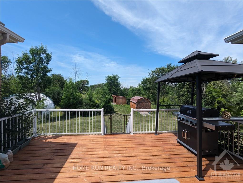 Photo 18 of 153 Kerry Hill Crescent, Ottawa, Dunrobin Shores — HOMEH