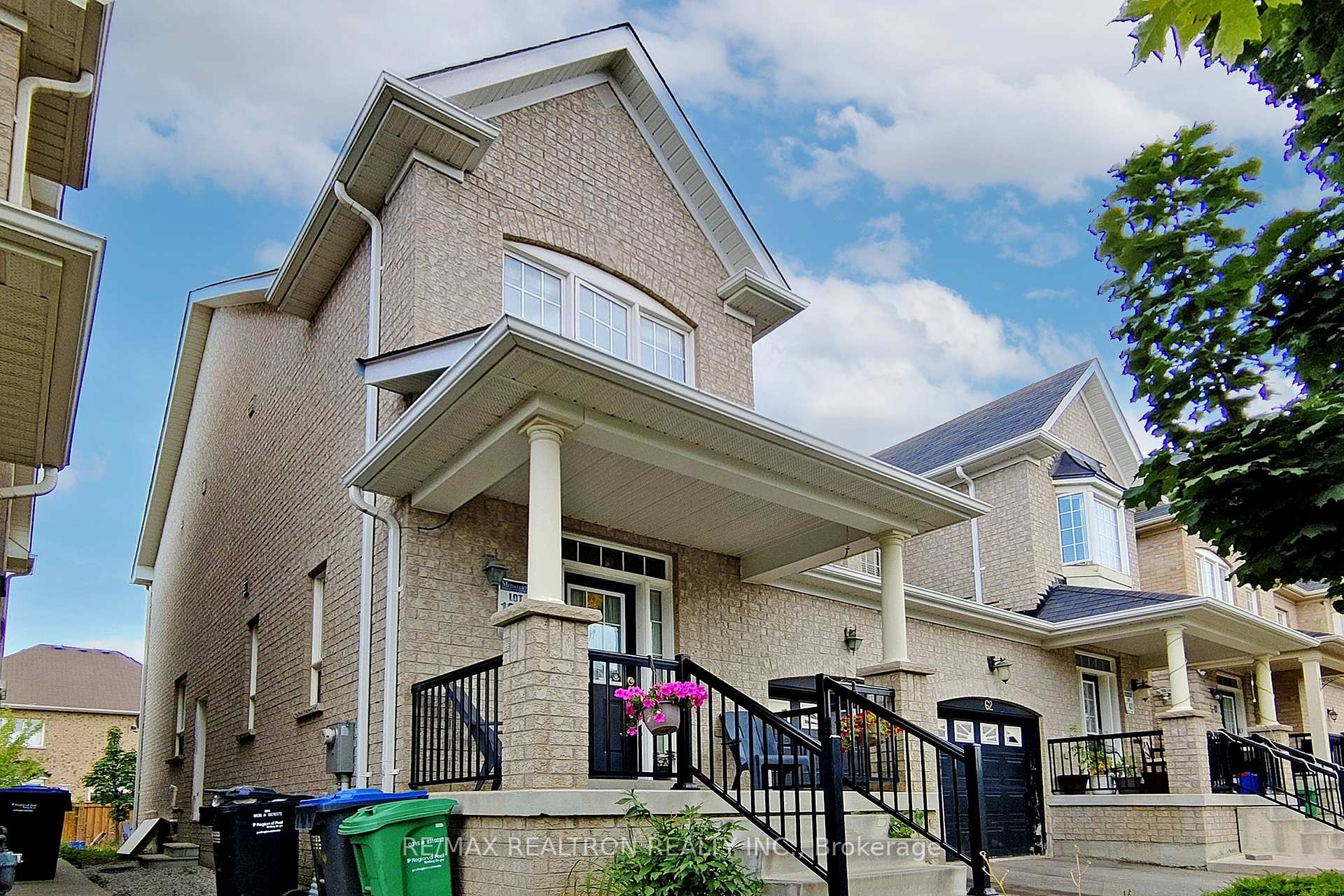 Photo 1 of 64 Gower Crescent, Brampton, Sandringham-Wellington — HOMEH