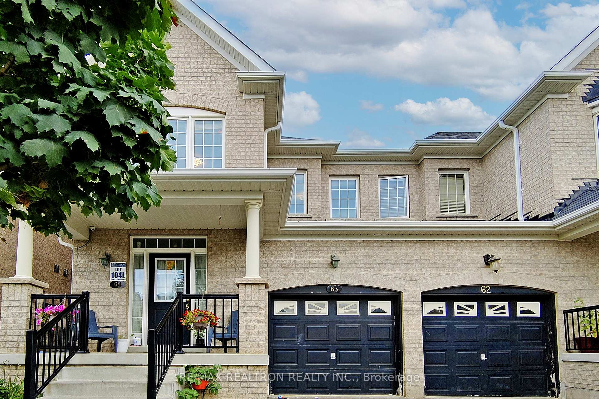 Photo 2 of 64 Gower Crescent, Brampton, Sandringham-Wellington — HOMEH