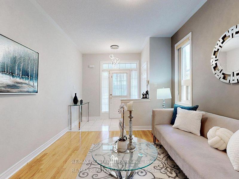 Photo 4 of 64 Gower Crescent, Brampton, Sandringham-Wellington — HOMEH