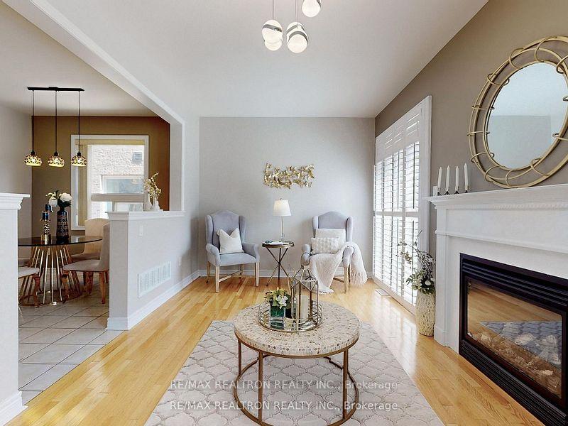 Photo 11 of 64 Gower Crescent, Brampton, Sandringham-Wellington — HOMEH