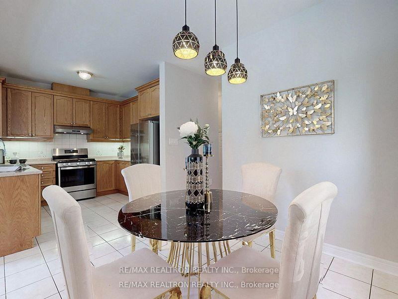 Photo 12 of 64 Gower Crescent, Brampton, Sandringham-Wellington — HOMEH