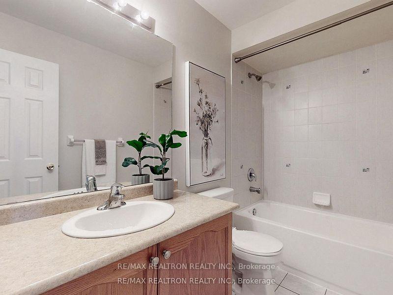 Photo 16 of 64 Gower Crescent, Brampton, Sandringham-Wellington — HOMEH
