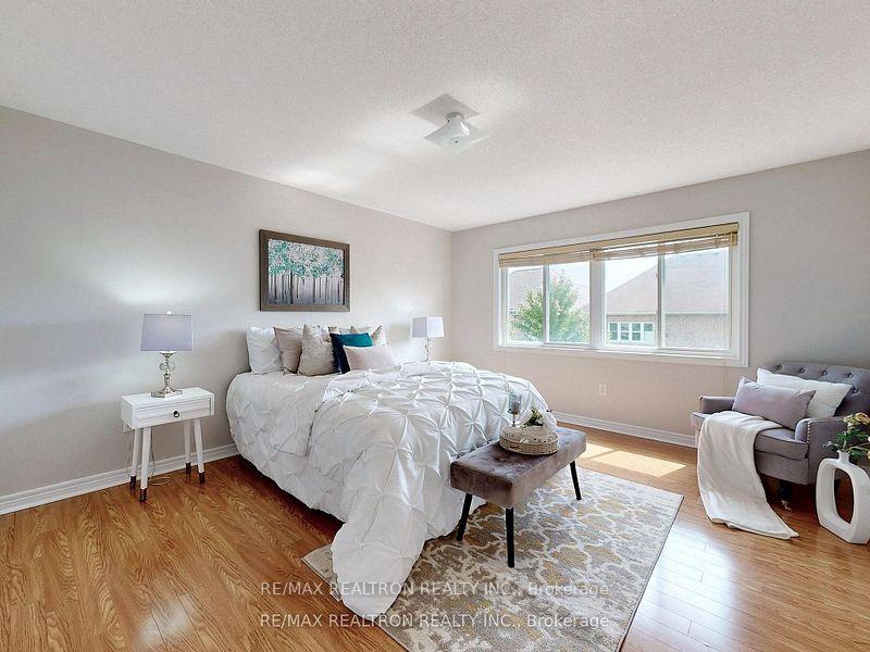 Photo 19 of 64 Gower Crescent, Brampton, Sandringham-Wellington — HOMEH