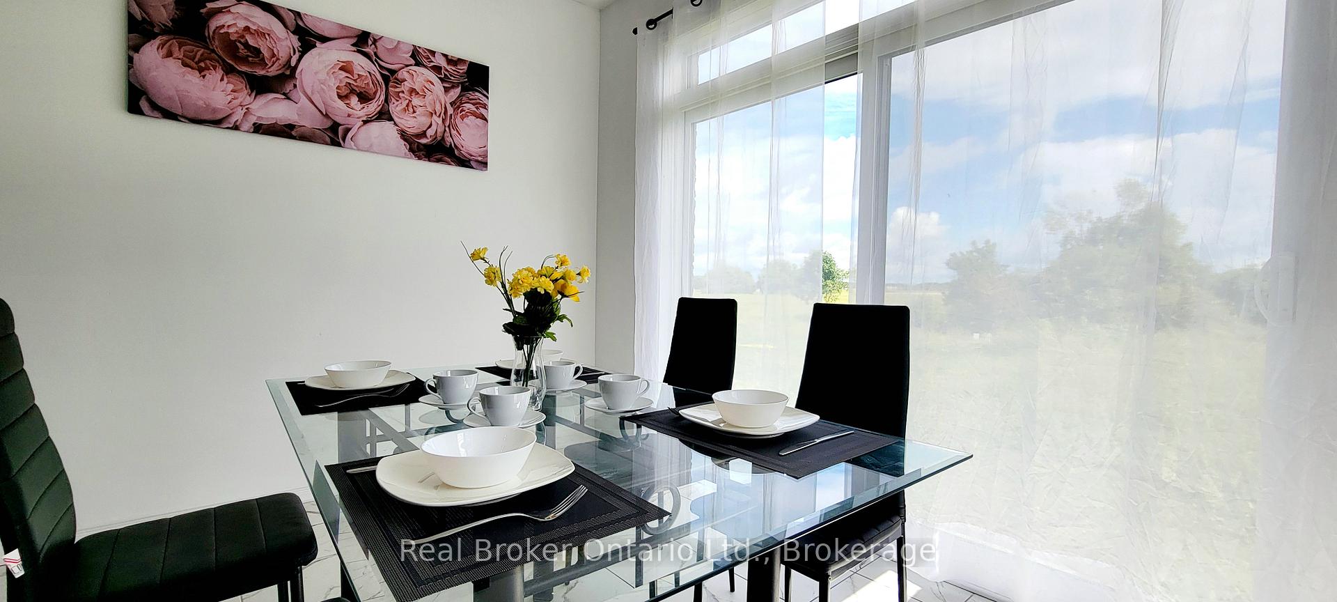 Photo 10 of 112 Queen Mary Boulevard, Hamilton, Stoney Creek Mountain — HOMEH
