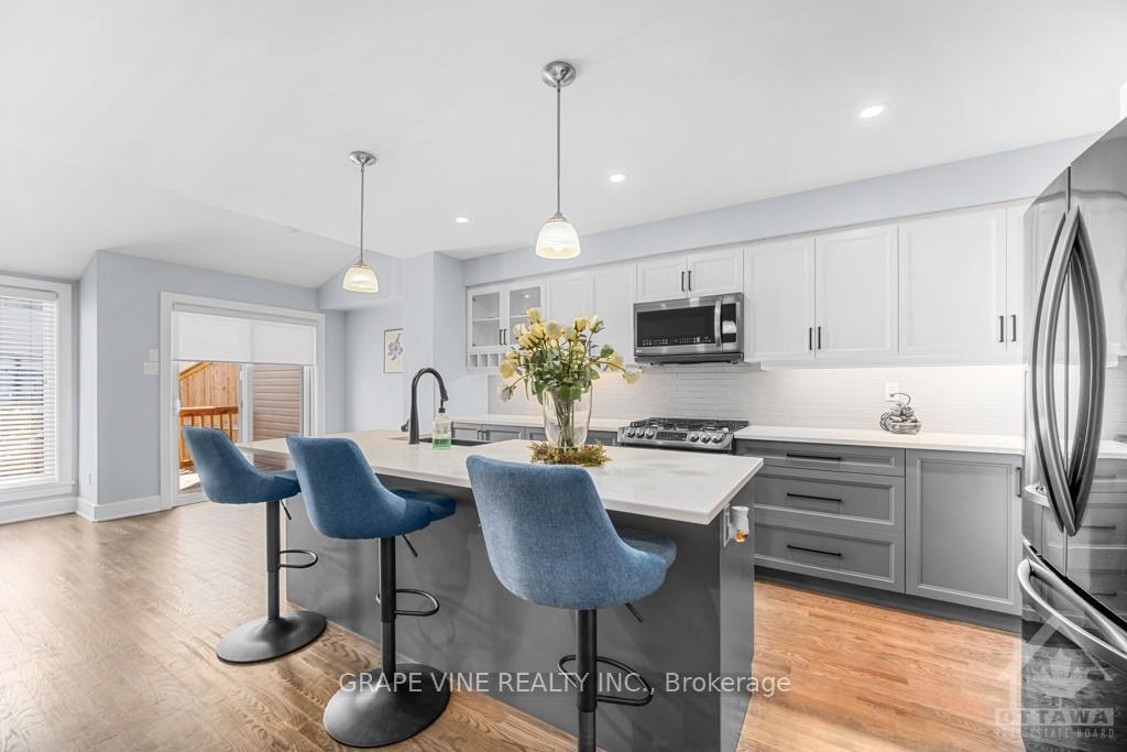 Photo 9 of 210 Purchase Crescent, Ottawa, Stittsville (South) — HOMEH