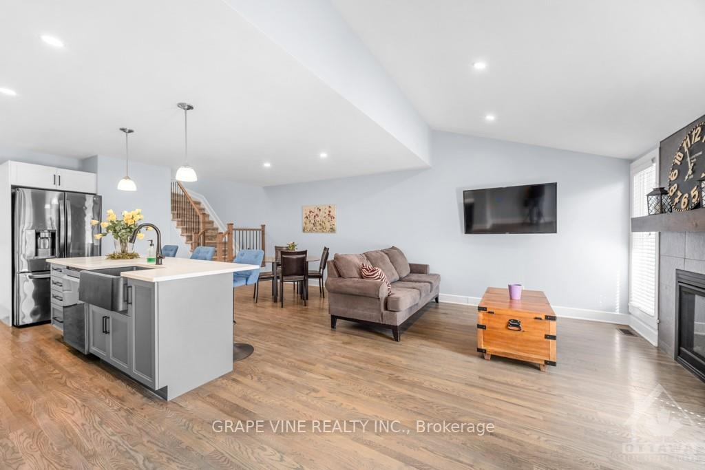 Photo 14 of 210 Purchase Crescent, Ottawa, Stittsville (South) — HOMEH