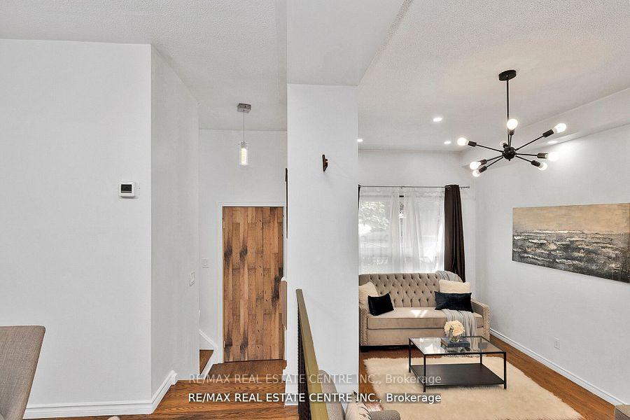 Photo 13 of 54 Archdekin Drive, Brampton, Madoc — HOMEH