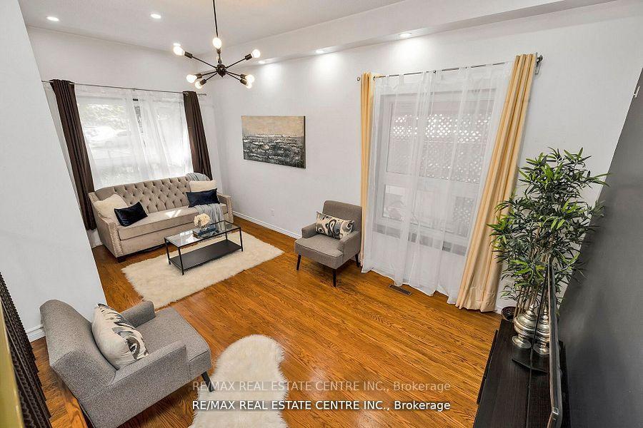 Photo 14 of 54 Archdekin Drive, Brampton, Madoc — HOMEH