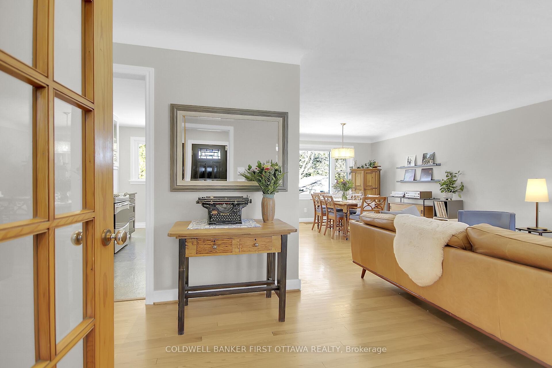Photo 5 of 1343 Dorchester Avenue, Ottawa, Carlington — HOMEH