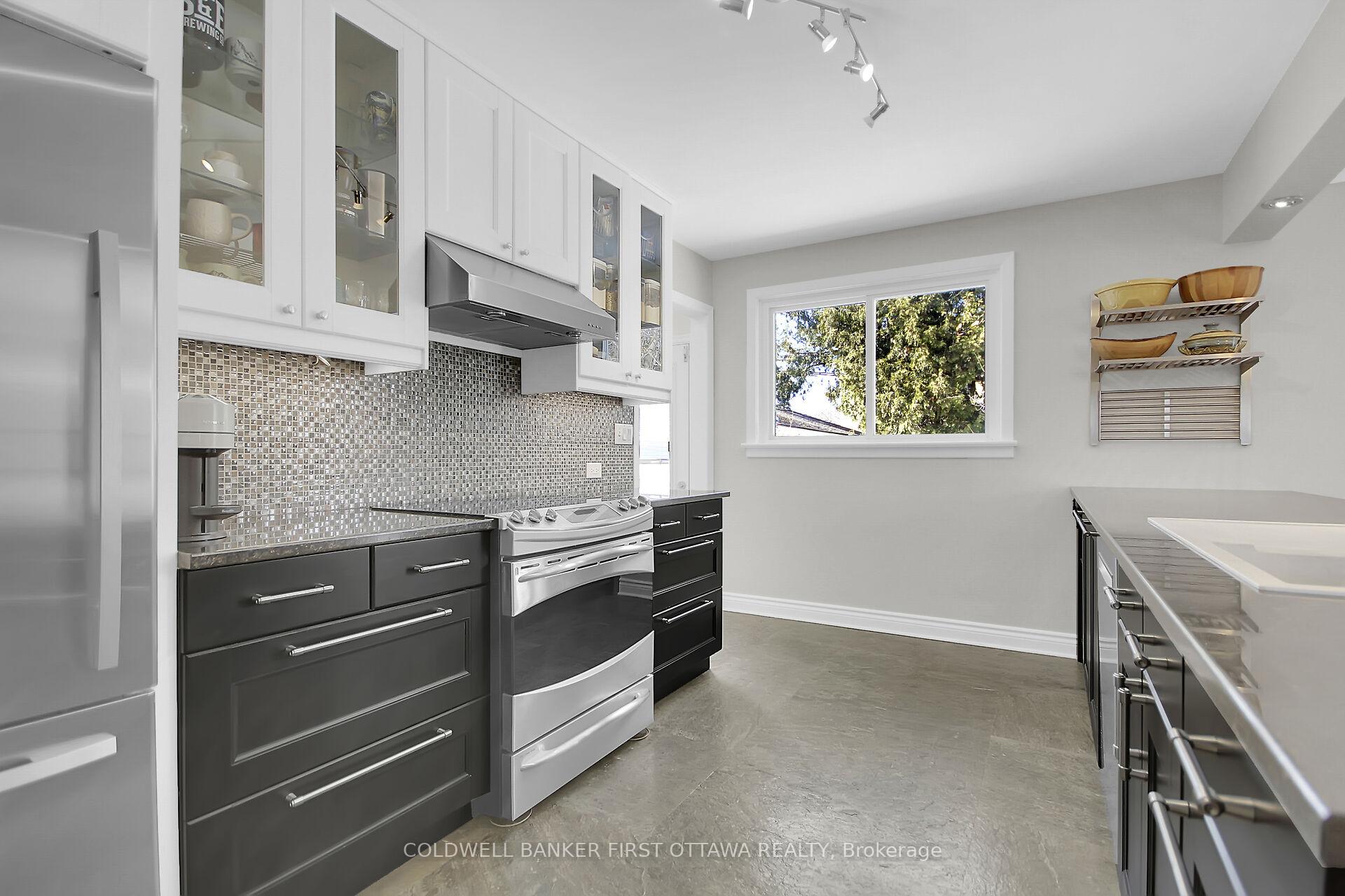 Photo 16 of 1343 Dorchester Avenue, Ottawa, Carlington — HOMEH