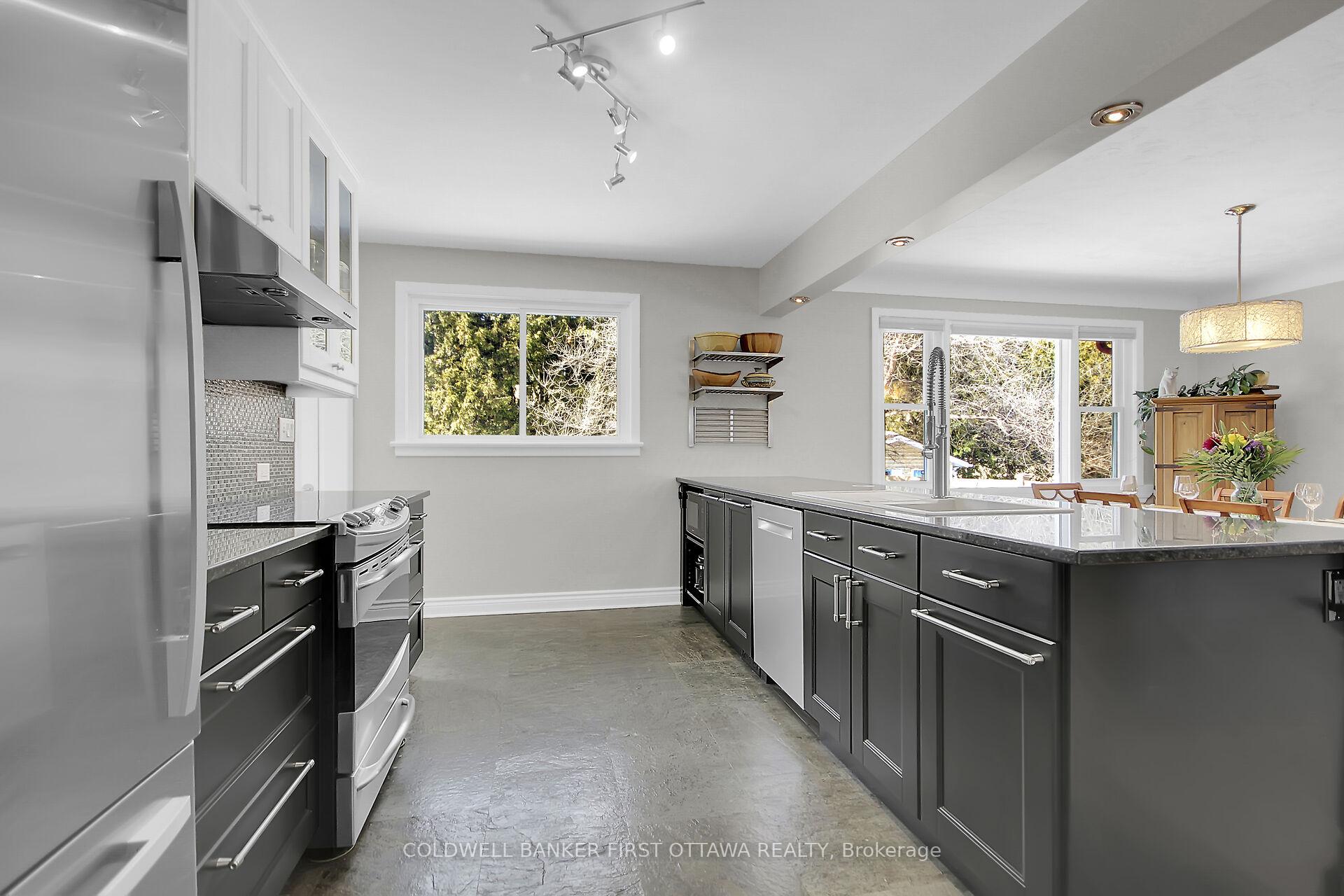Photo 18 of 1343 Dorchester Avenue, Ottawa, Carlington — HOMEH