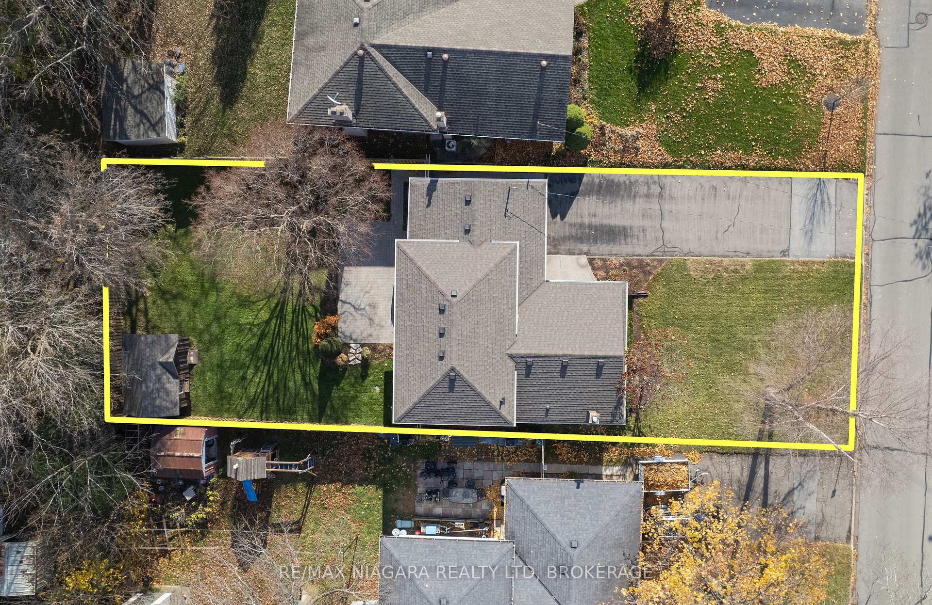 Photo 34 of 100 Sherman Drive, St. Catharines, Lakeport — HOMEH