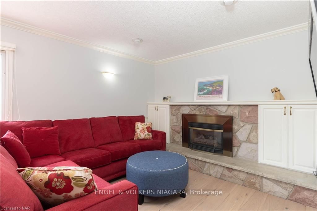 Photo 16 of 22 Port Master Drive, St. Catharines, Martindale Pond — HOMEH