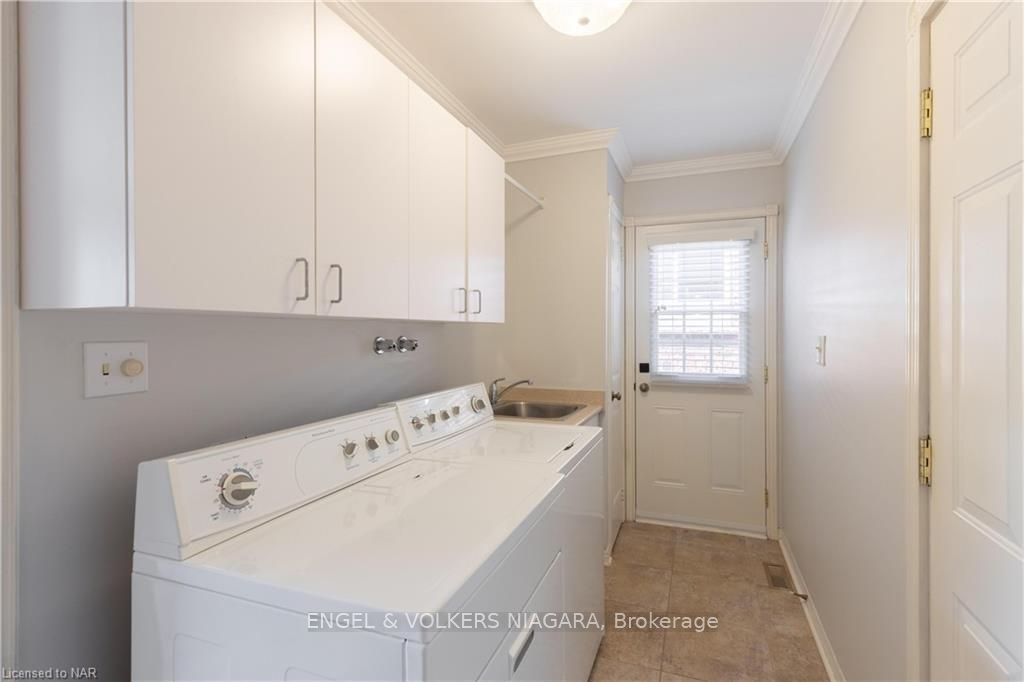 Photo 19 of 22 Port Master Drive, St. Catharines, Martindale Pond — HOMEH