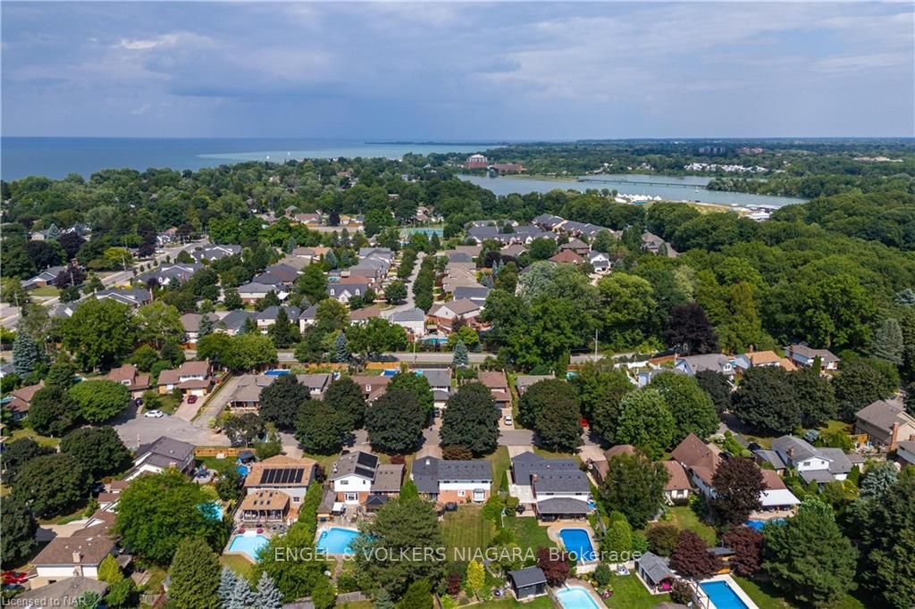 Photo 34 of 22 Port Master Drive, St. Catharines, Martindale Pond — HOMEH