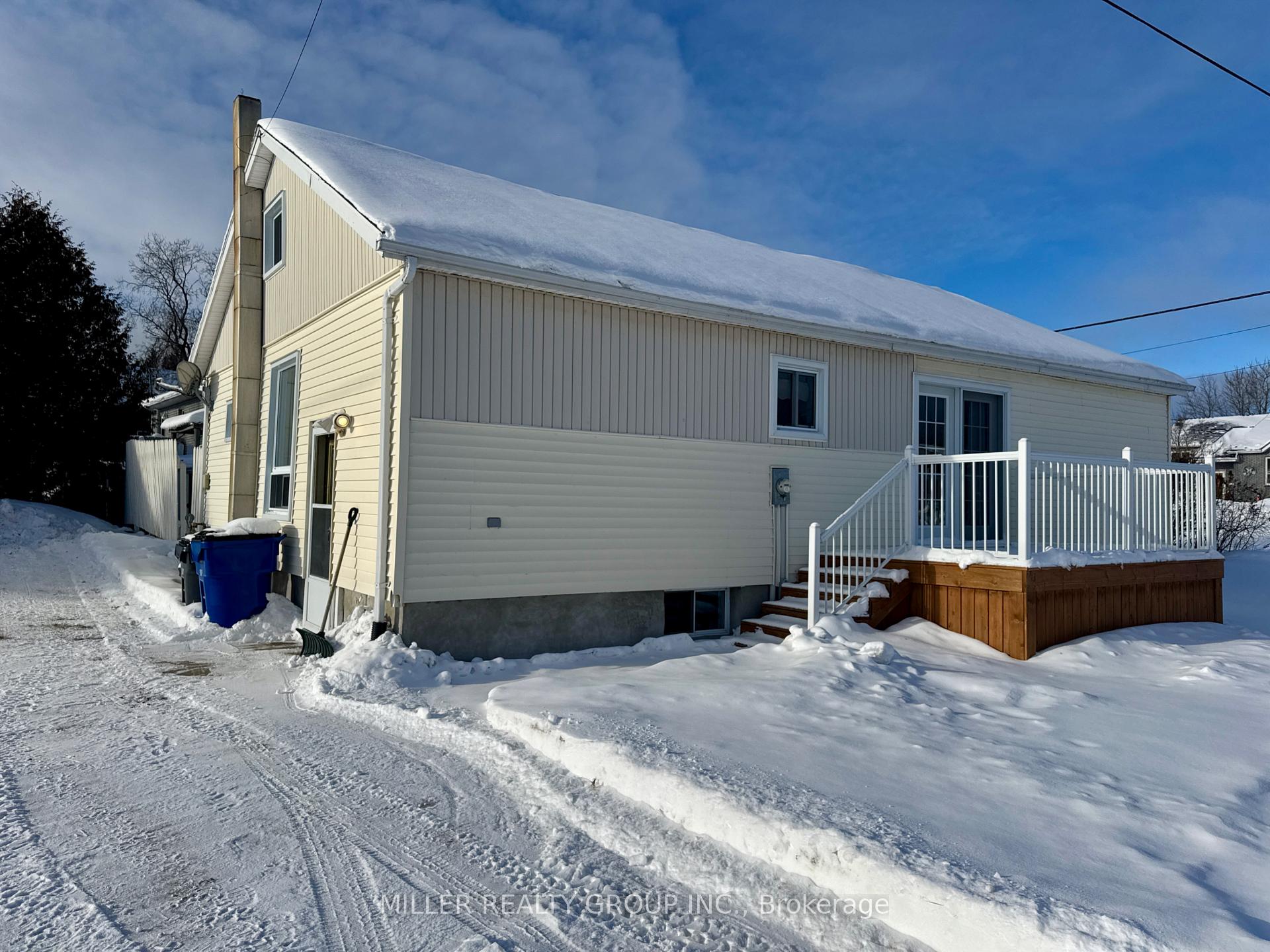 Photo 1 of 399 Lakeview Avenue, Temiskaming Shores, Haileybury — HOMEH
