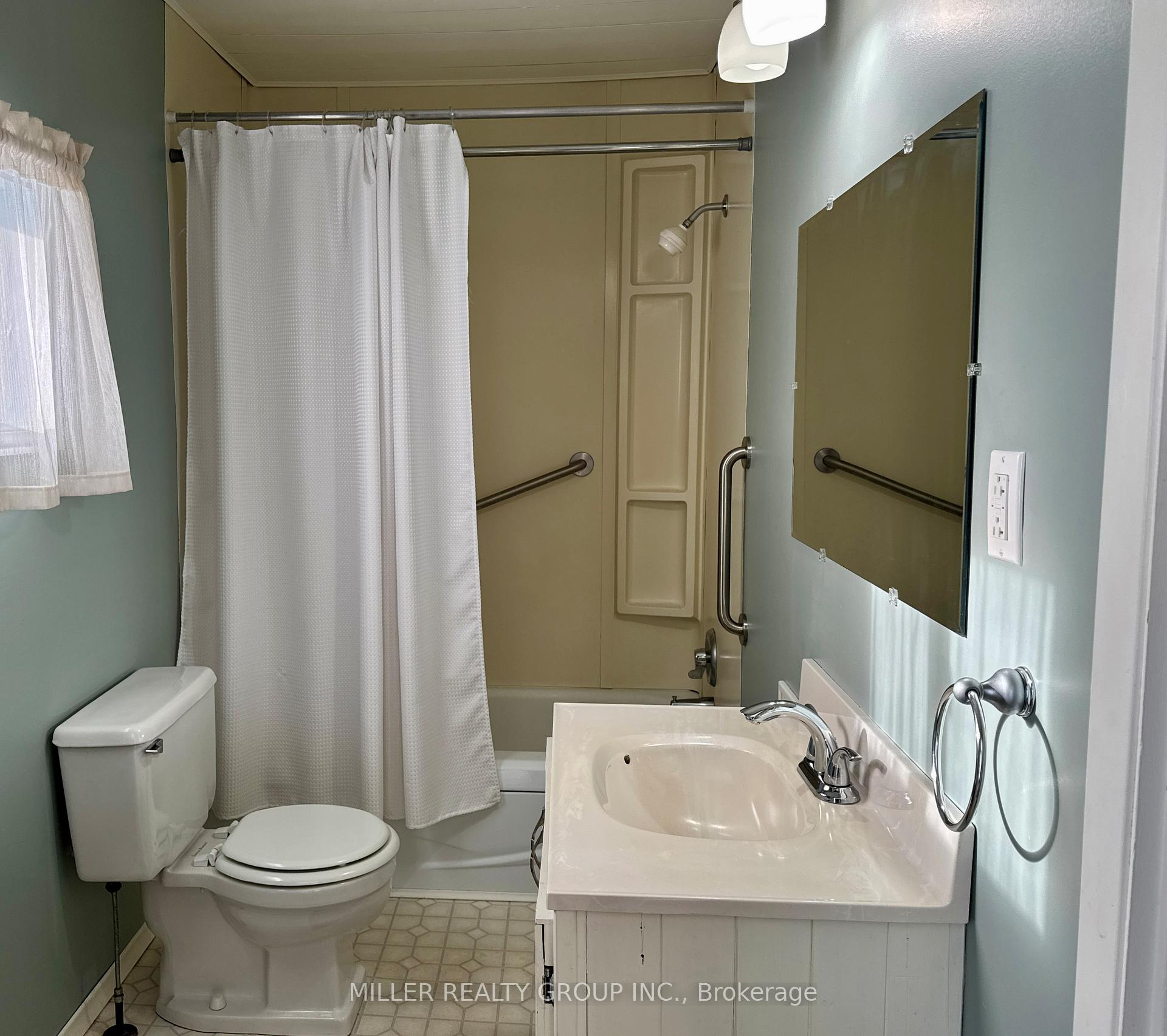 Photo 10 of 399 Lakeview Avenue, Temiskaming Shores, Haileybury — HOMEH