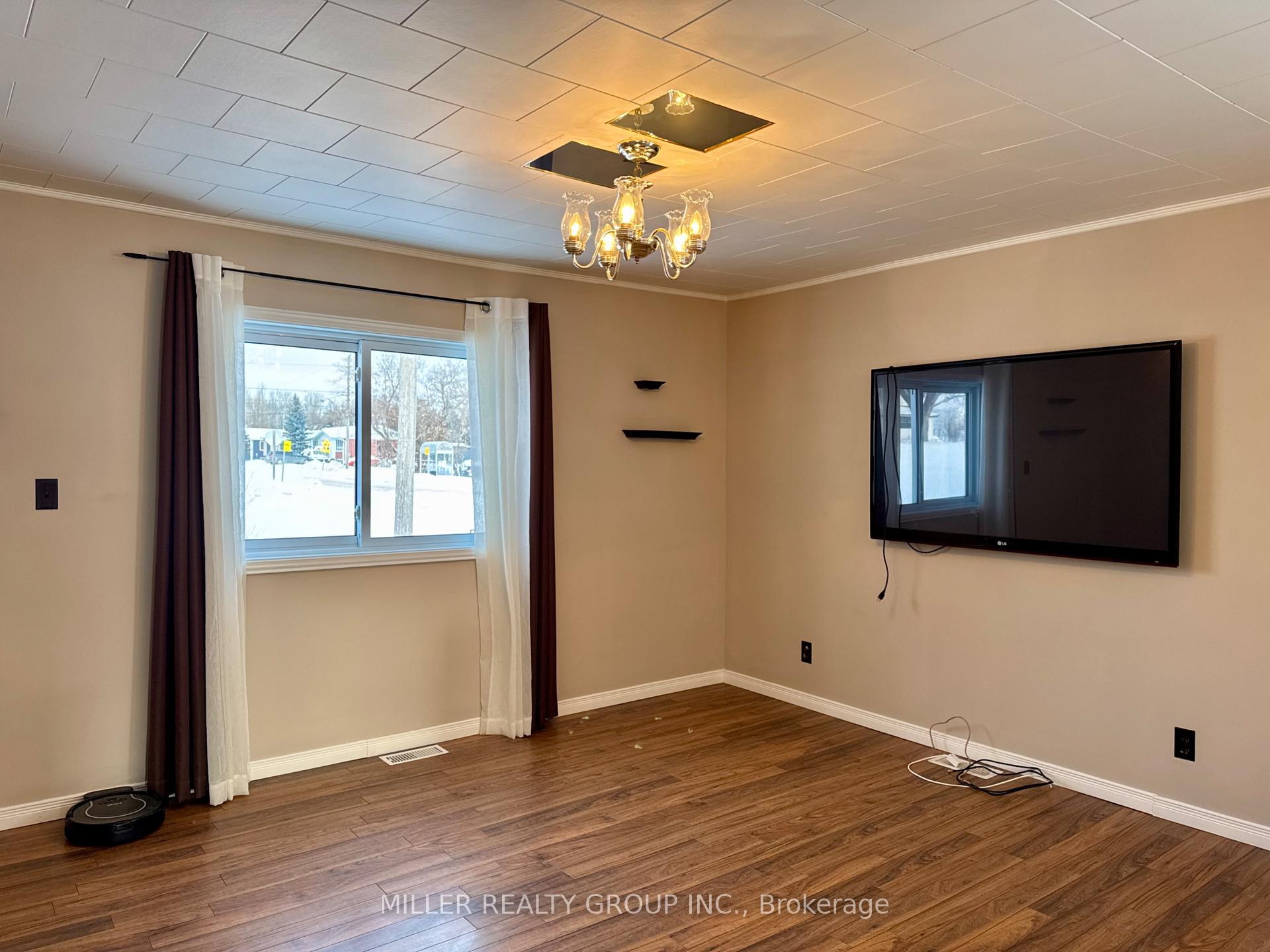 Photo 23 of 399 Lakeview Avenue, Temiskaming Shores, Haileybury — HOMEH