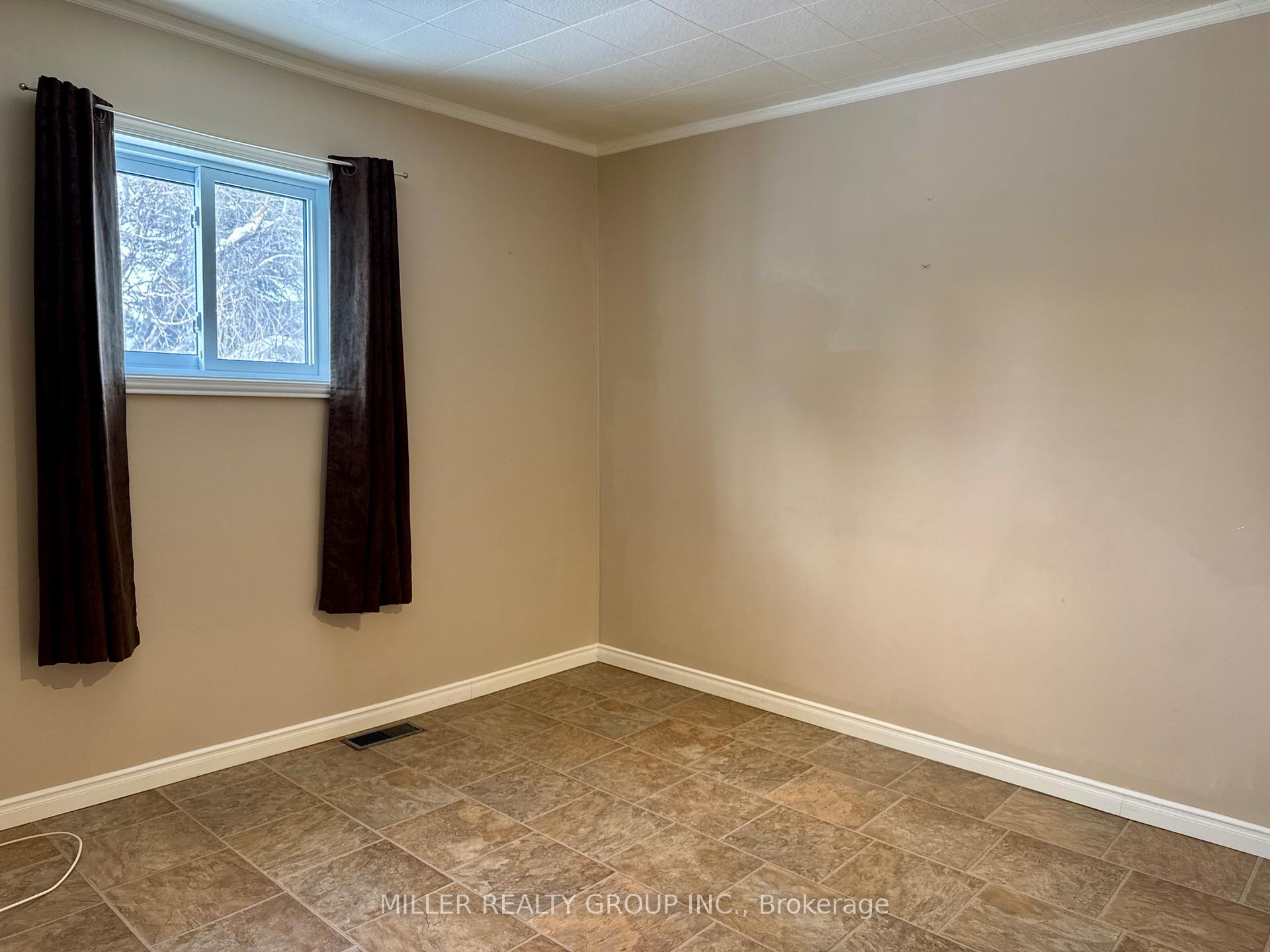 Photo 27 of 399 Lakeview Avenue, Temiskaming Shores, Haileybury — HOMEH