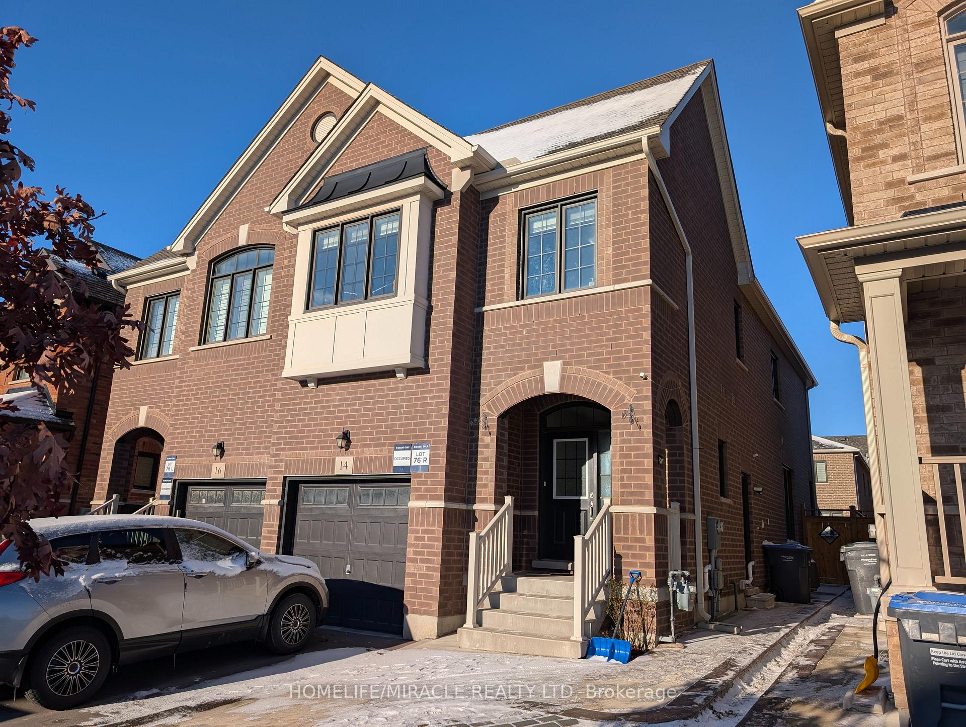 Photo 2 of Unit (Upper), 14 Banner Elk Street, Brampton, Brampton West — HOMEH